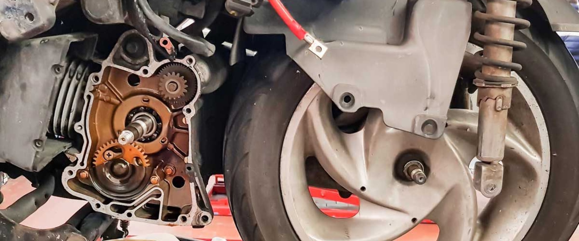 Oil Changes and Filter Replacements for Motorcycle Maintenance Workshops