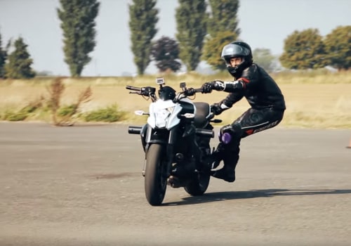 Body Positioning and Weight Distribution for Motorcycle Riding
